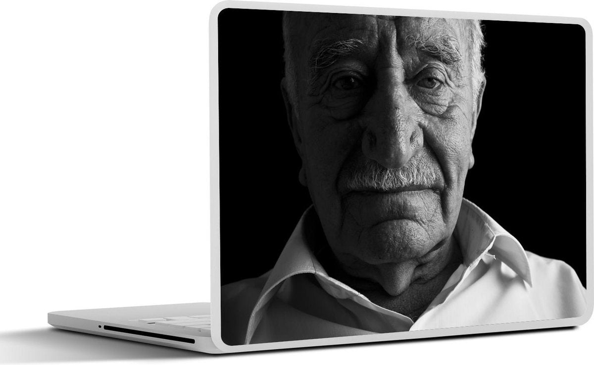 Laptop sticker - 10.1 inch -  een verweerde man in zwart-wit
