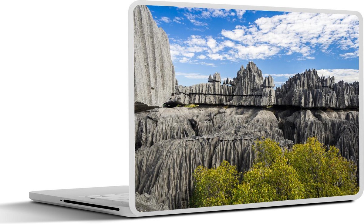 Laptop sticker - 10.1 inch - Afbeelding van het berglandschap van het natuurreservaat Tsingy de Bemaraha