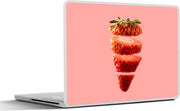 Laptop sticker - 10.1 inch - In plakken gesneden aardbei