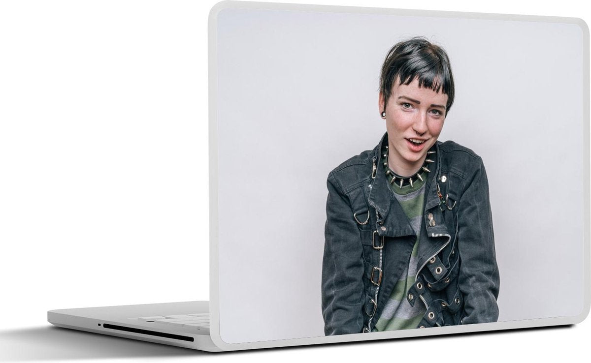 Laptop sticker - 10.1 inch -  een lachende punkvrouw