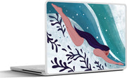 Laptop sticker - 10.1 inch - Illustratie van een duikende vrouw
