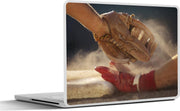 Laptop sticker - 10.1 inch - Actiefoto bij een honk tijdens een wedstrijd