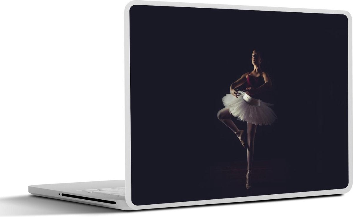 Laptop sticker - 10.1 inch -  een jonge ballerina op een zwarte achtergrond