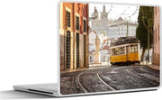 Laptop sticker - 10.1 inch - Afbeelding van een tram in Lissabon