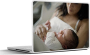 Laptop sticker - 10.1 inch - In mama's armen