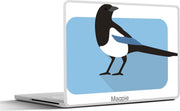 Laptop sticker - 10.1 inch - Illustratie van ekster op een blauwe achtergrond