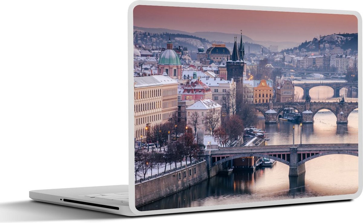 Laptop sticker - 10.1 inch - Afbeelding van de bruggen in Praag onder een rode lucht