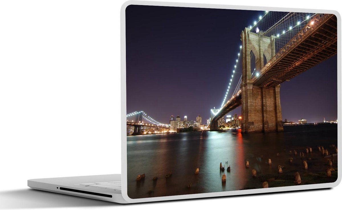 Laptop sticker - 10.1 inch - Afbeelding van de Amerikaanse Brooklyn Bridge in de nacht