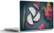 Laptop sticker - 10.1 inch - In stukjes gesneden drakenfruit