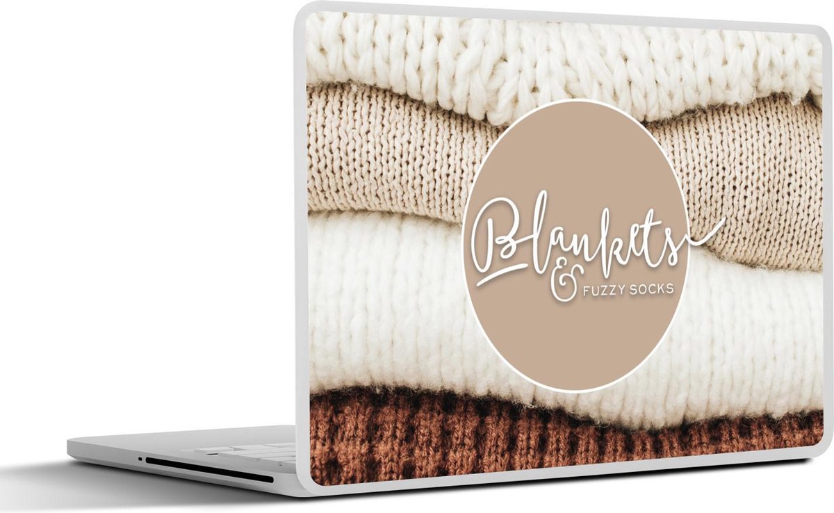 Laptop sticker - 10.1 inch - 'Blankets and fuzzy socks' op een achtergrond met wollen truien