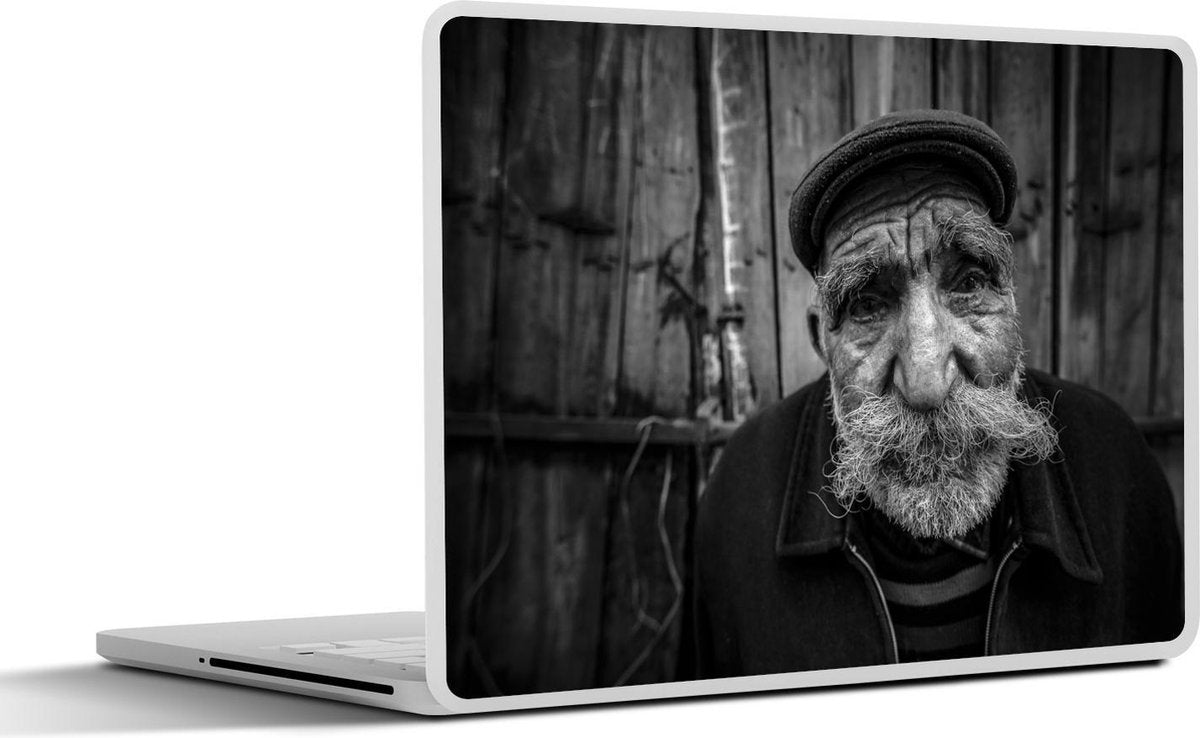 Laptop sticker - 10.1 inch -  man met verweerd gezicht en indrukwekkende snor en baard in zwart-wit