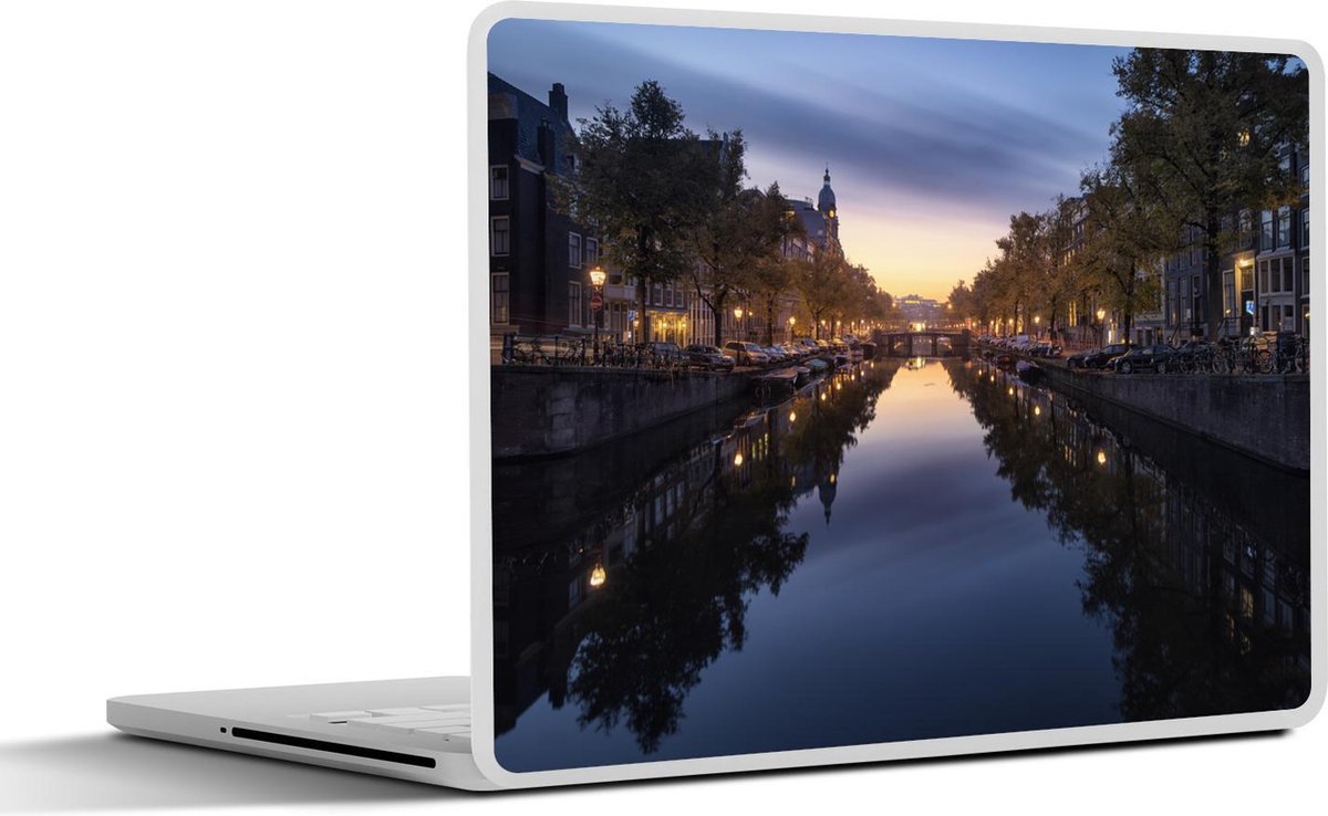 Laptop sticker - 10.1 inch - Afbeelding van de Amsterdamse Keizersgracht onder een wolkenlucht