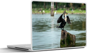 Laptop sticker - 10.1 inch - Aalscholver komt tot rust