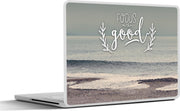 Laptop sticker - 10.1 inch - 'Focus on the good' en een achtergrond met de zee