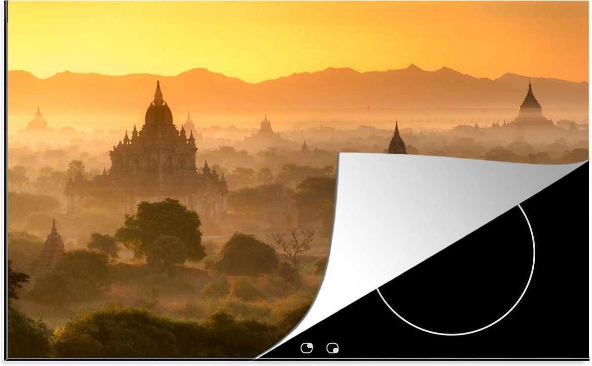 Luxe inductie beschermer Bagan zonsondergang - 80x52 cm - Zonsondergang achter bergen bij Bagan in Myanmar  - inductiebeschermer