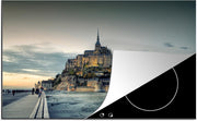 Luxe inductie beschermer Mont Saint-Michel - 80x52 cm - Franse abdij Mont Saint-Michel met bewolking  - inductiebeschermer