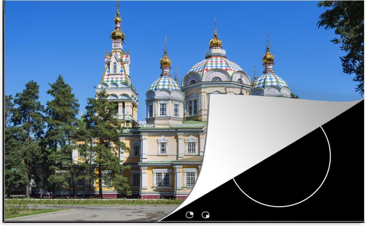 Luxe inductie beschermer Almaty - 80x52 cm - Kathedraal van Almaty tussen bomen in Kazachstan  - inductiebeschermer