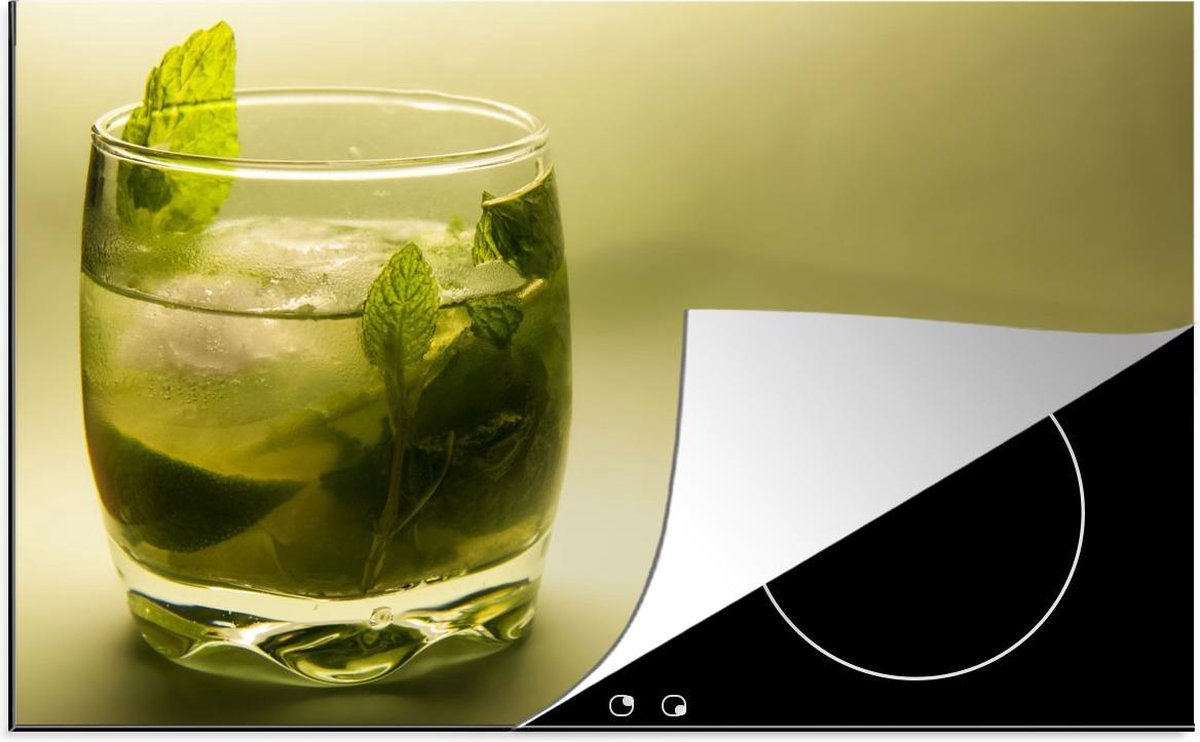 Luxe inductie beschermer Mojito - 78x52 cm - Mojito cocktail op groene achtergrond  - inductiebeschermer