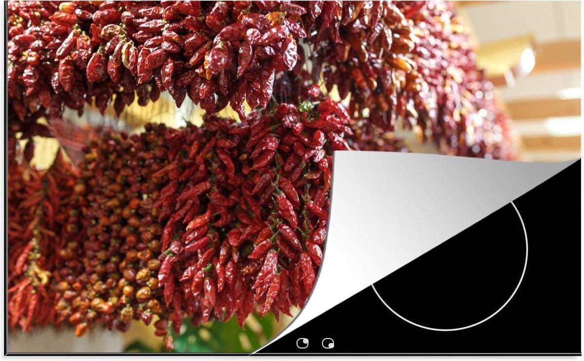Luxe inductie beschermer Chilipeper - 85x52 cm - Gedroogde chilipepers te koop op markt in Portugal  - inductiebeschermer