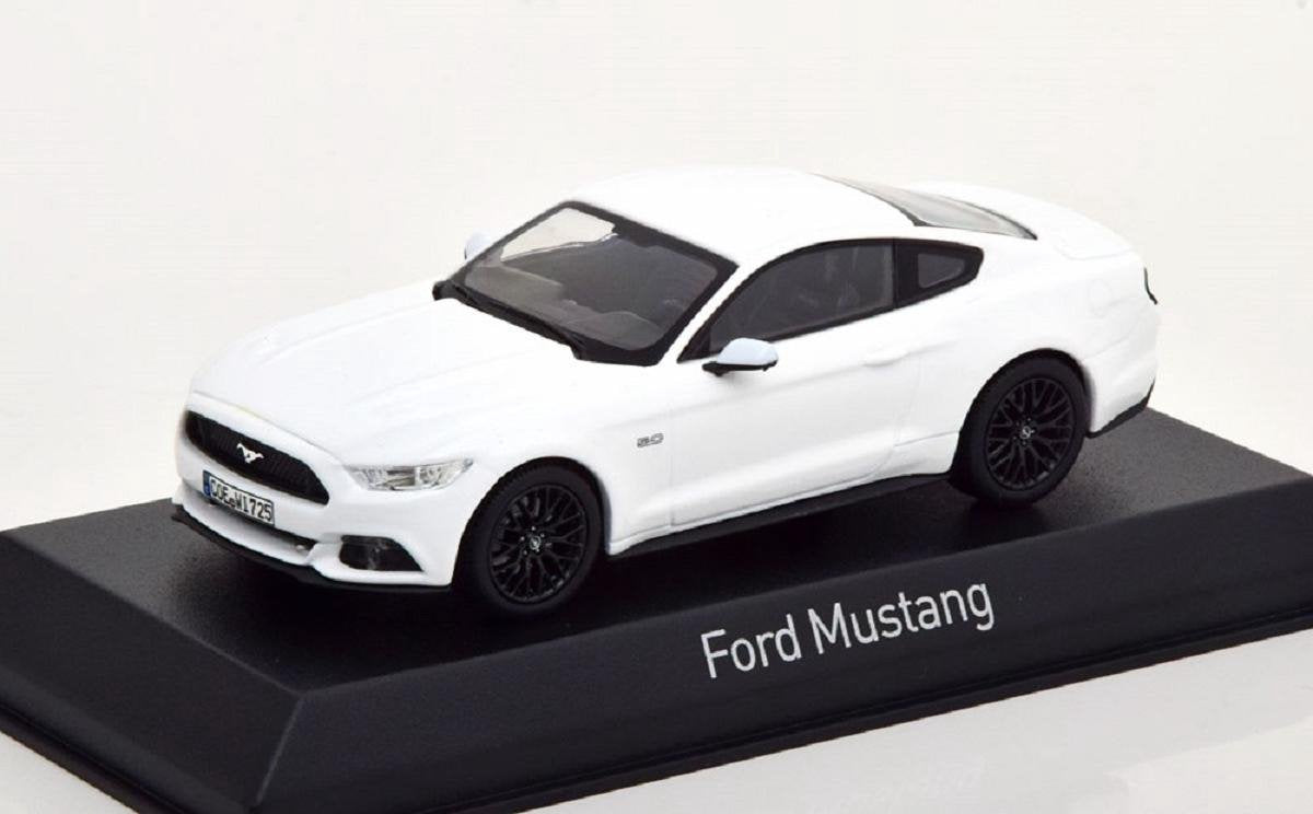 Ford Mustang 2015 Wit 1-43 Norev