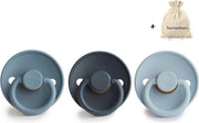 FRIGG | Fopspeen set 3 stuks | T2 | 6-18 maanden | Classic | Natuurrubber | Glacier Blue + Slate + Baby Blue | Met YOURMUSTHAVES speenzakje
