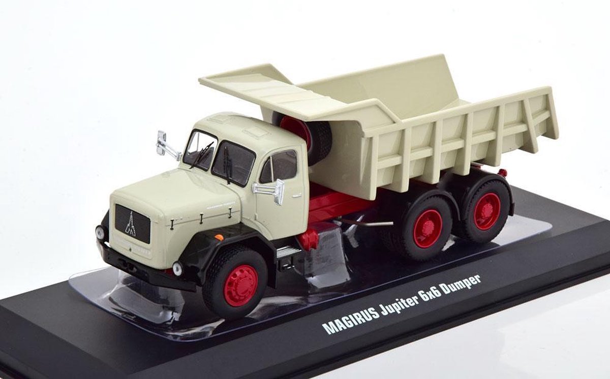 Magirus Jupiter 6x6 "Dumper" Grijs / Rood 1-43 Ixo Models