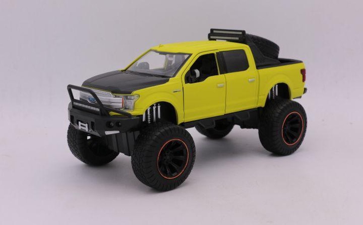 Ford F-150 Lariat Crew Cab 2017 Yellow