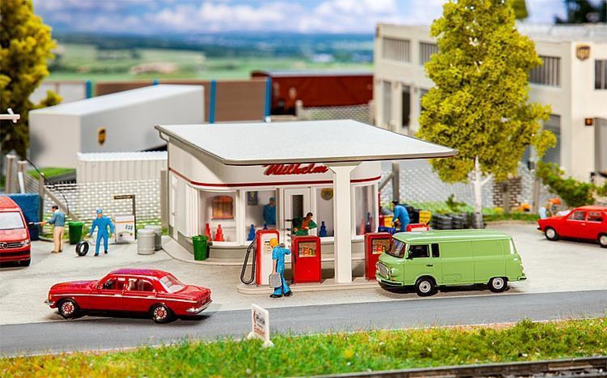 Faller - 50s Filling station - FA130590 - modelbouwsets
