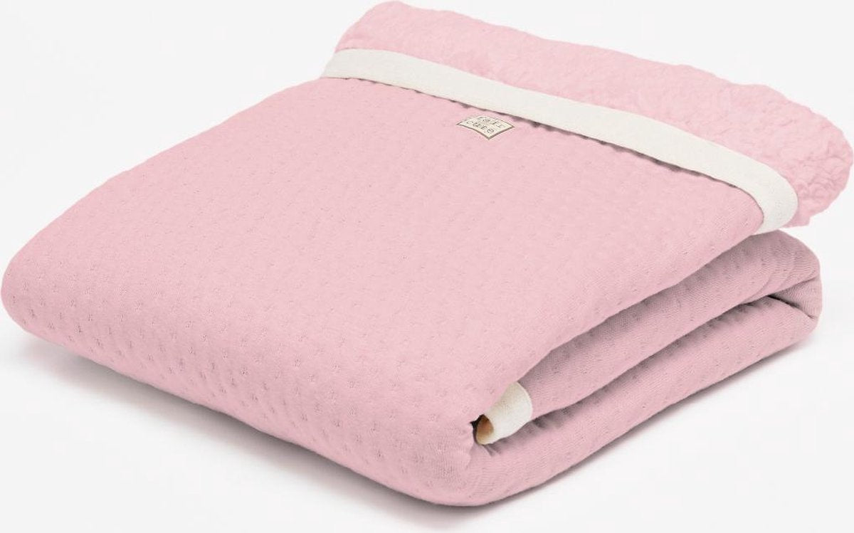 fair and cute - wiegdeken winter - light pink - soft dots