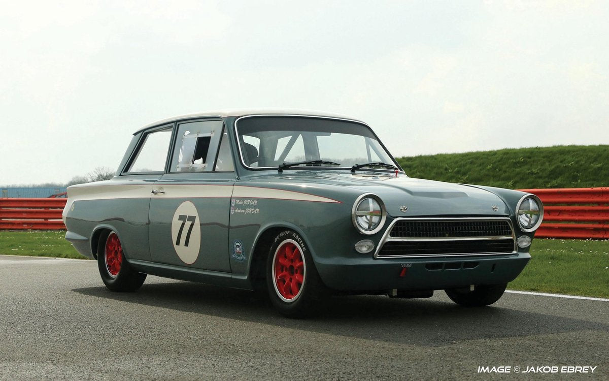Scalextric - Ford Lotus Cortina Jrt Howard / Jordan No.77 (9/20) * - SC4177 - modelbouwsets