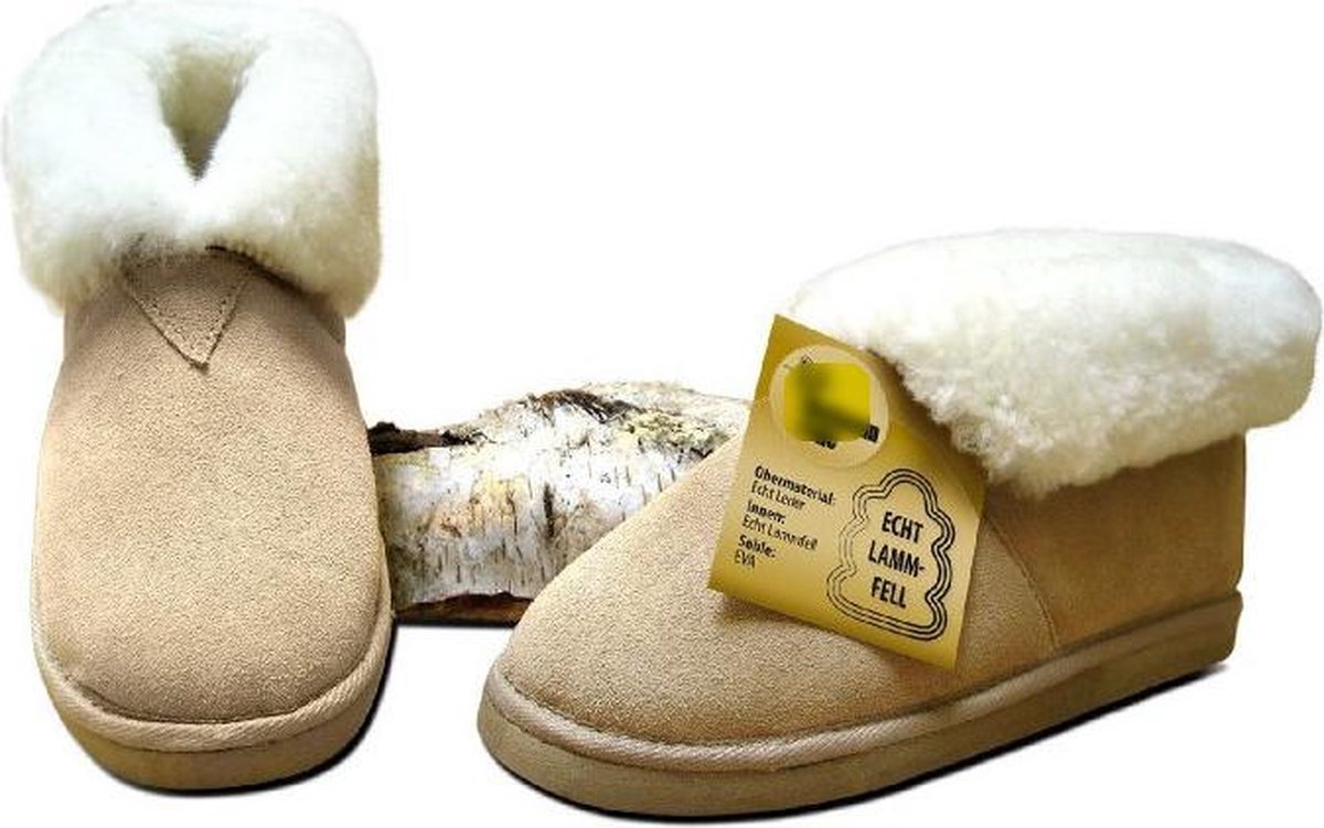 Lederen huisschoen Pantoffel dames en heren gevoerd met lamswol maat 45 kleur beige en naturel binnenkant