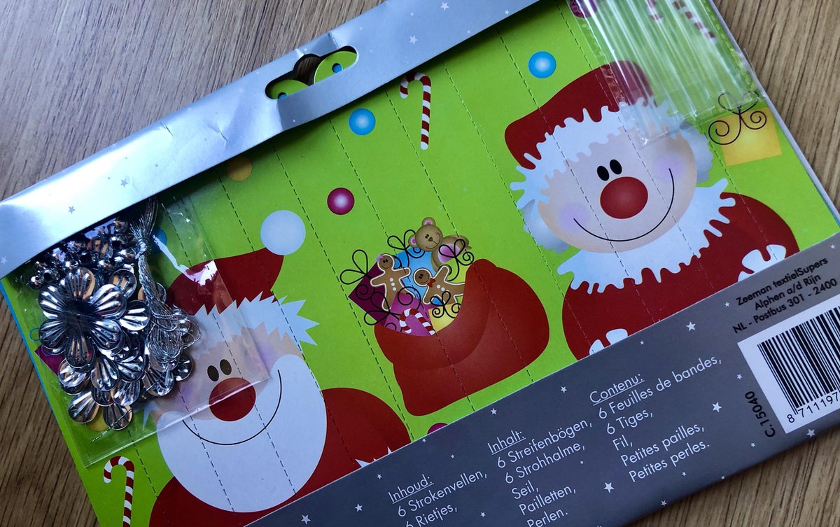6 Knutsel kerstballen Diverse kleuren en afbeeldingen