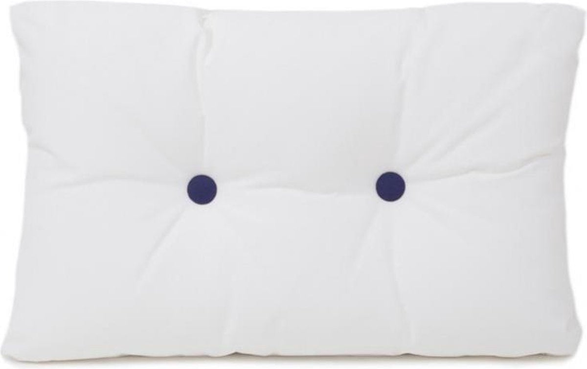 Wit kussen met navy knopen
