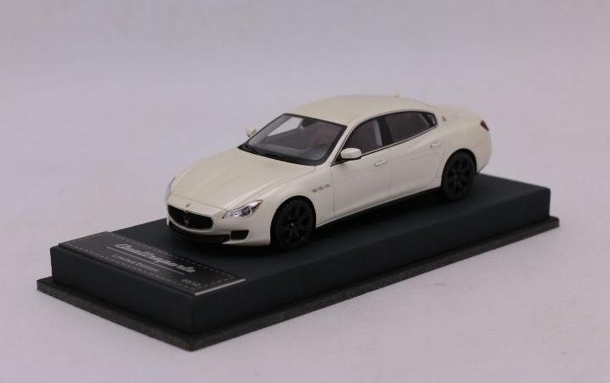 Maserati Quattroporte Fuji White