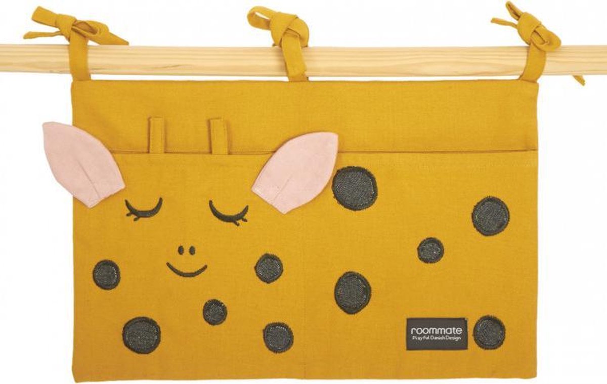 Roommate Giraffe Wall Pocket
