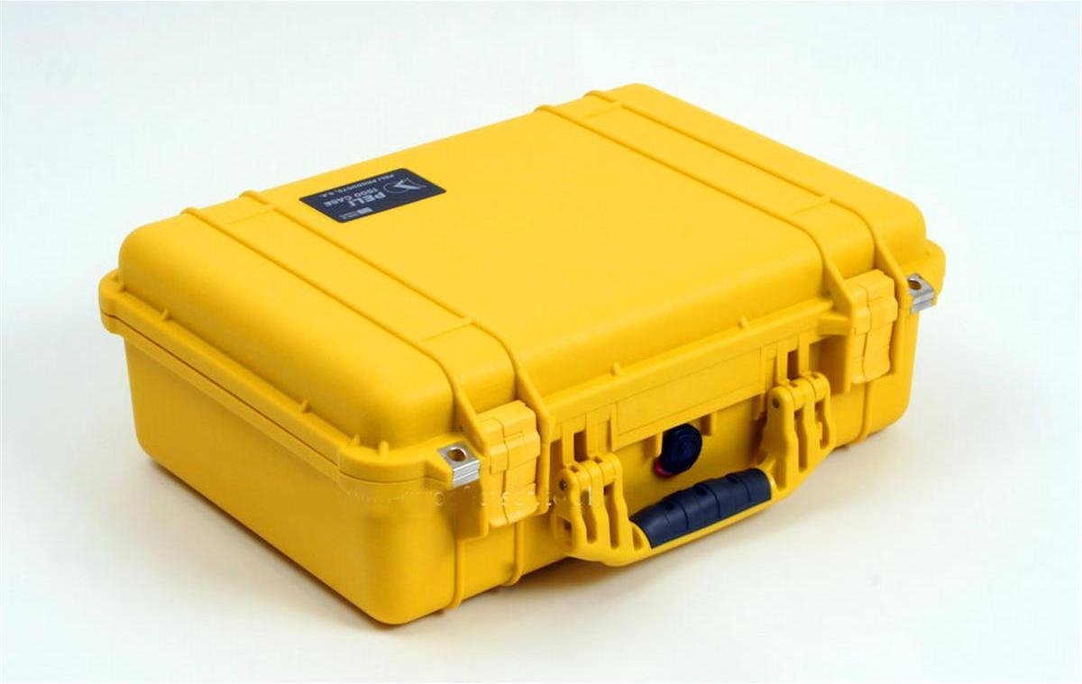 Peli 1500 Waterdichte Camerakoffer Geel met Foam Interieur