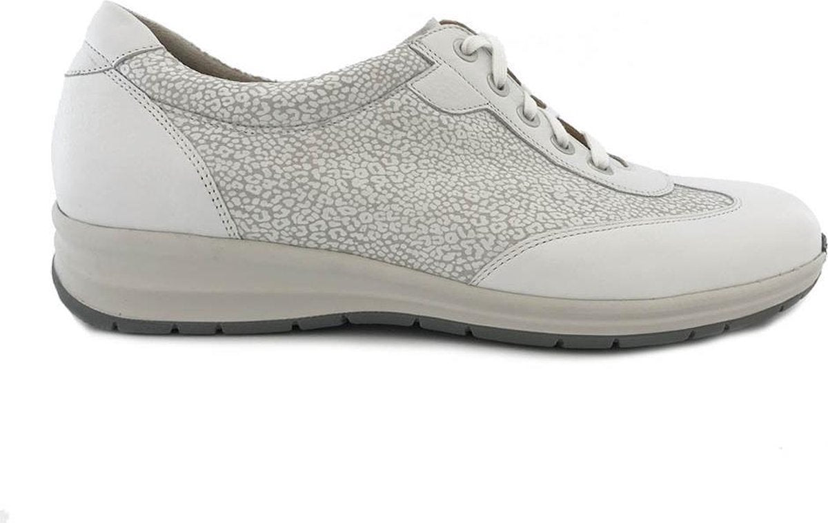 Witte Durea Veterschoenen Wijdte H  - Maat 38.5