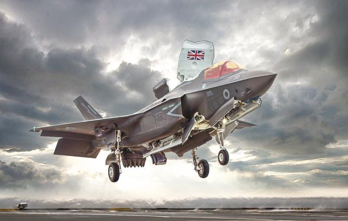 Italeri 1425  F-35 B LIGHTNING II STOVL 1:72