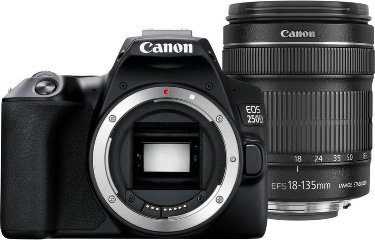 Canon EOS 250D + EF-S 18-135mm IS STM