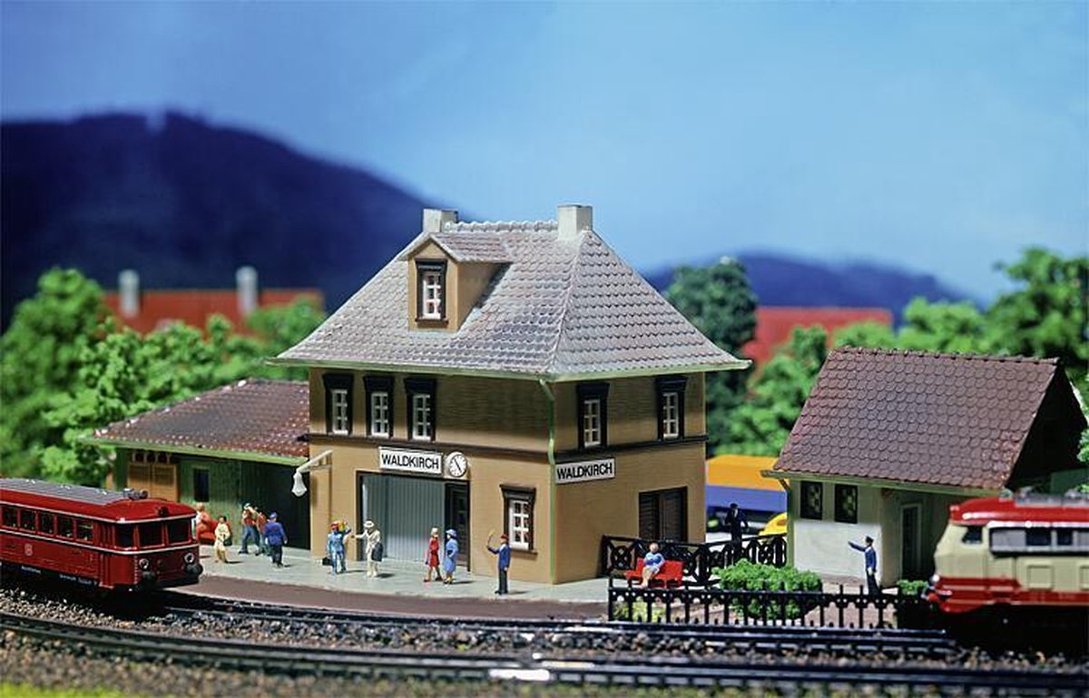 Faller - Waldkirch Station - FA232571 - modelbouwsets