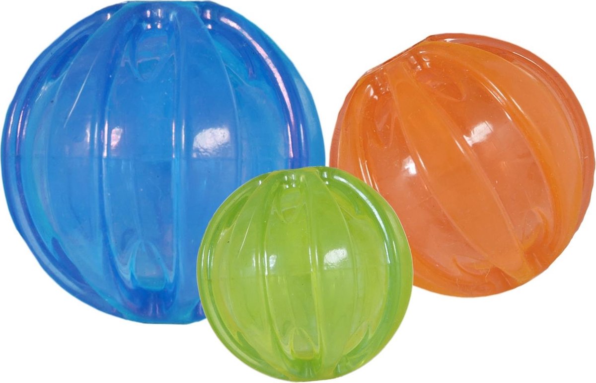 JW Squeaky Ball - Medium