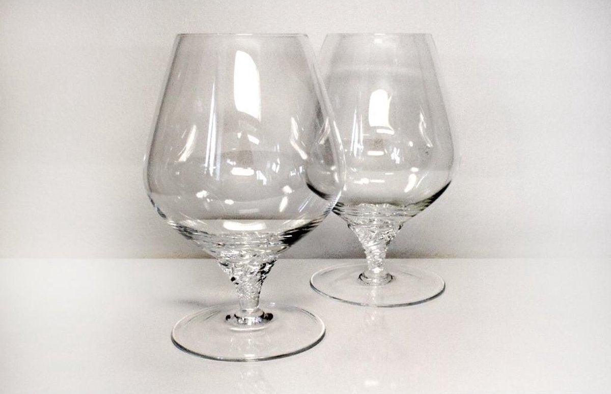 Handgemaakte kristallen cognac glas Twist leg