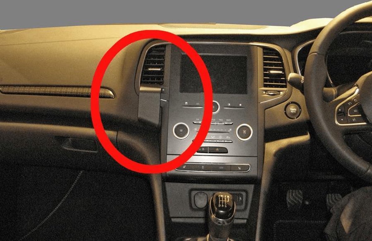 Proclip Renault Megane IV 16- Angled mount Stuur rechts. Engelse uitvoering