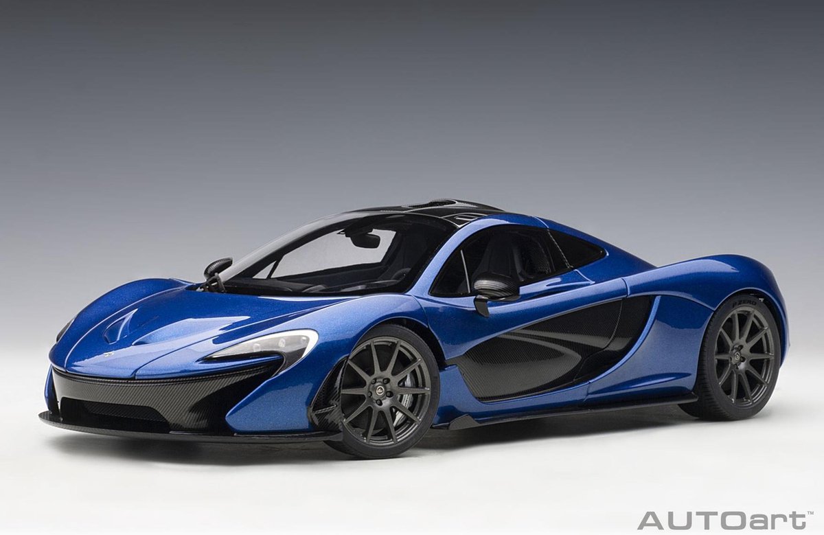 AutoArt 1/18 McLaren P1 - Azure Blue