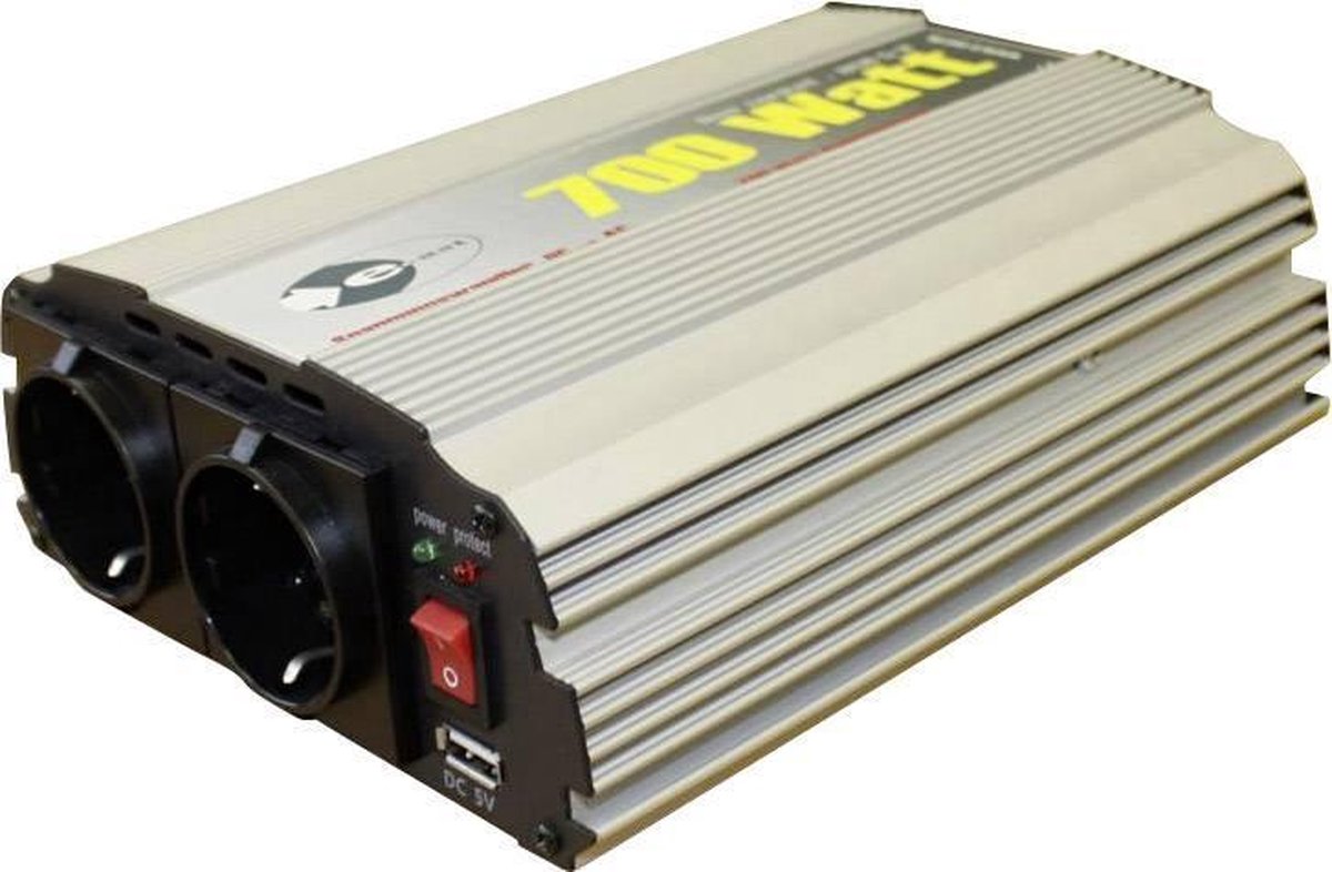 e-ast CL700-D-12 Omvormer 700 W 12 V/DC - 230 V/AC