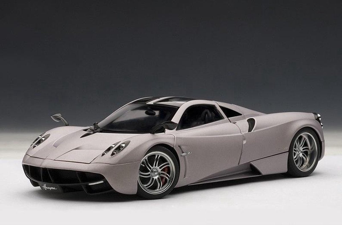 AutoArt 1:18 Pagani Huayra