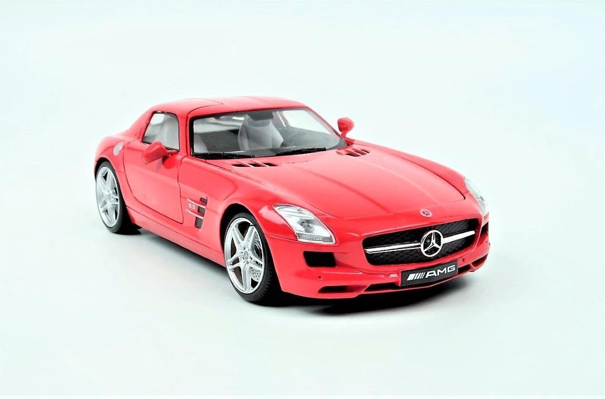 Mercedes-Benz SLS AMG - 1:18 - Mondo Motors