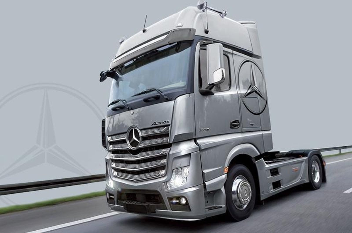 Italeri Mercedes Benz Actros MP4 Gigaspace Montagekit Vrachtwagen/oplegger modelbouw 1:24