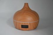 Devacieux Aroma Diffuser - Digitale Klok - Bluetooth Speaker - Luchtbevochtiger Aromatherapie - 500 ML - Lichthout