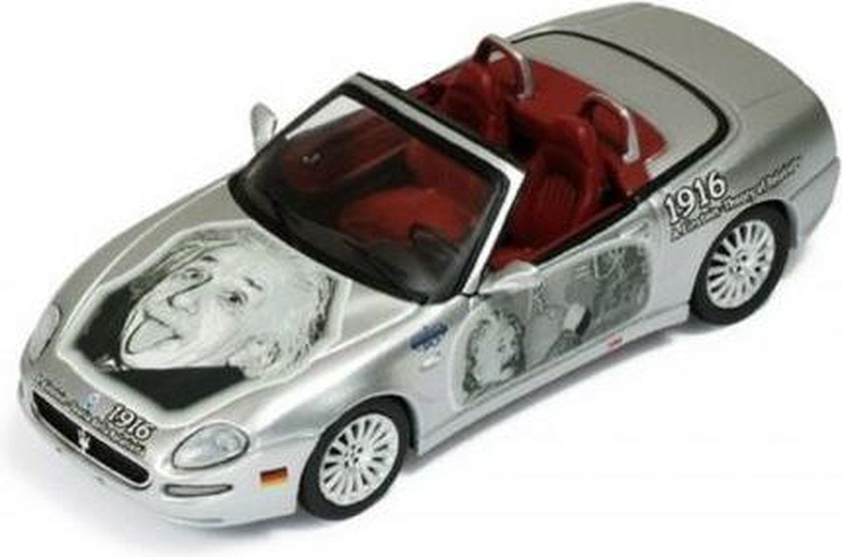 Maserati Spyder Cambiocorsa Albert Einstein 2002 - 1:43 - IXO Models